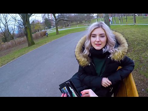 ❤️ Кончаҳои гарми бегонаро барои пул фурӯ мебарад - минет дар парк аз ҷониби Ева Элфи ❤️ Супер секс дар мо ☑